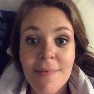 Meet your Posher, Alison